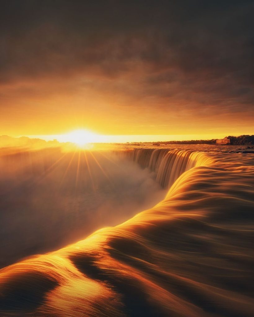 .
Niagara Falls Shining in Golden. 
The morning sun is like magic. 
#SeptemberMy...