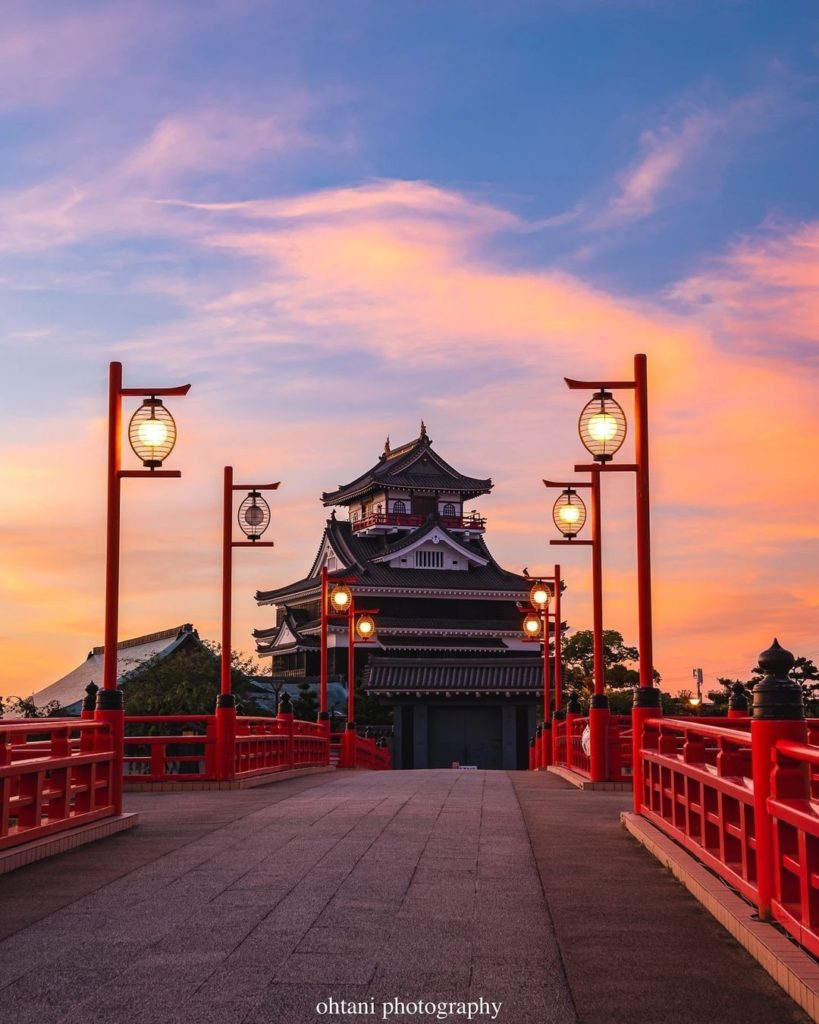 Visit Japan: Are you ready to step into another time period?
The approach to the quaint Kiyos… Are you ready to step into another time period?
The approach to the quaint Kiyos...