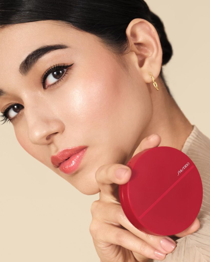 SHISEIDO: Go for glow. Formulated with a combination of hyaluronic acid and hydro-sensing … Go for glow. Formulated with a combination of hyaluronic acid and hydro-sensing ...