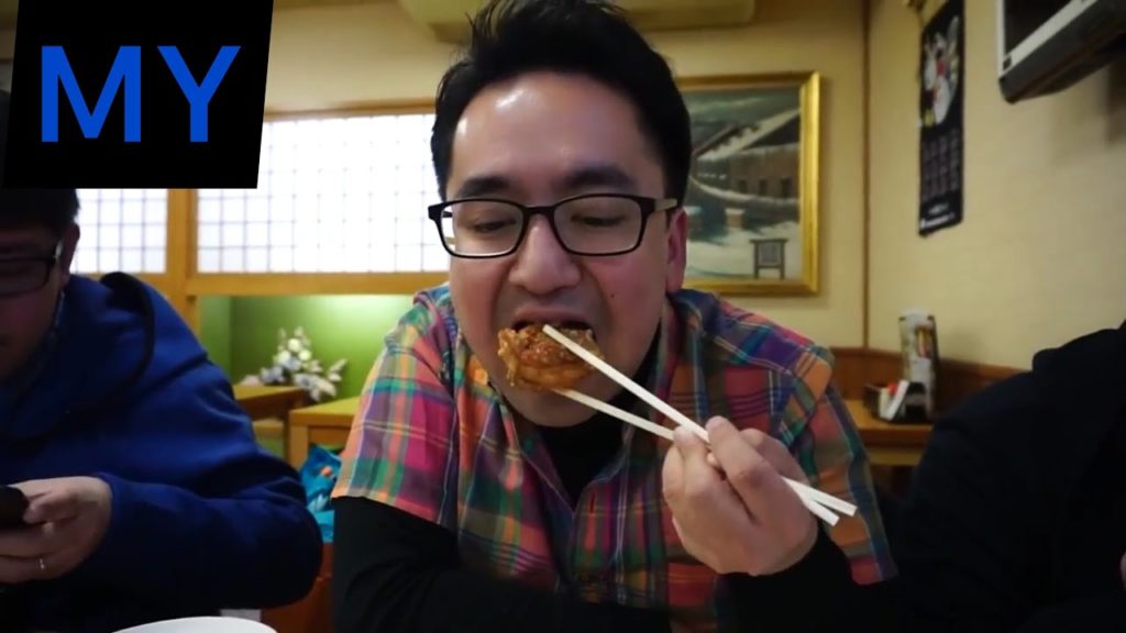 FAMOUS Fried Chicken at Wakadori Jidai Naruto Honten in Otaru, Hokkaido, Japan! Simply AMAZING!