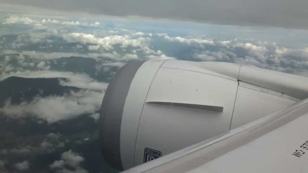 ANA(NH) Boeing787-800 landing to Hiroshima airort ANA(NH) Boeing787-800 landing to Hiroshima airort