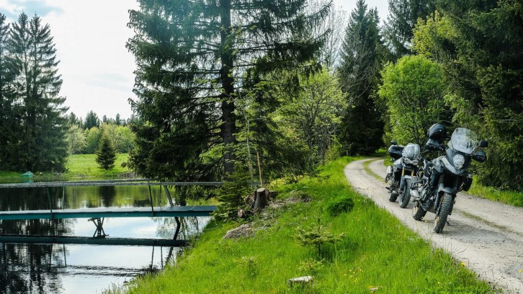 Suzuki Vstrom 650 XT: Schottern mit dem Motorrad im Waldviertel