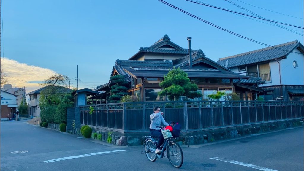 【4K】Japanese Countryside Walking Tour | Modern Japanese Houses in Suburban Nagoya Japan 【4K】Japanese Countryside Walking Tour | Modern Japanese Houses in Suburban Nagoya Japan