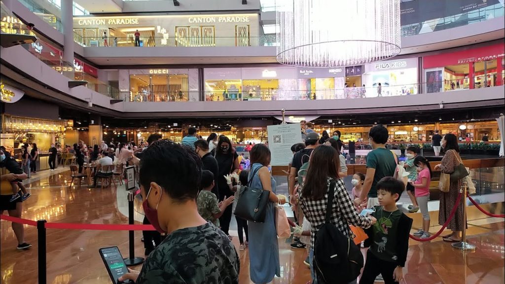 ®Marina Bay Kids Playing Around Walking Tour In Singapore City!