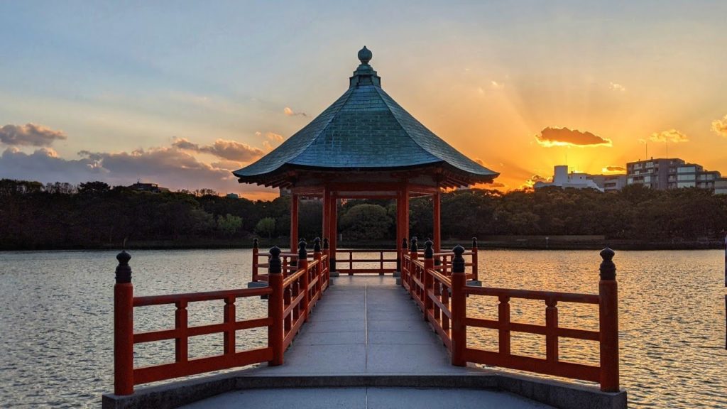 4K 60FPS – Japan 🌇- Sunset Walk in Fukuoka – Ohori Park – 福岡、大濠公園散歩 4K 60FPS - Japan 🌇- Sunset Walk in Fukuoka - Ohori Park - 福岡、大濠公園散歩