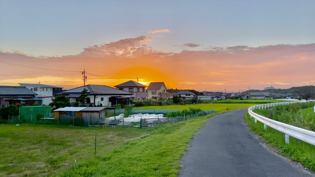 【4K】Sunset Walk in Japanese Countryside | Modern Japanese Houses in Suburban Nagoya Japan