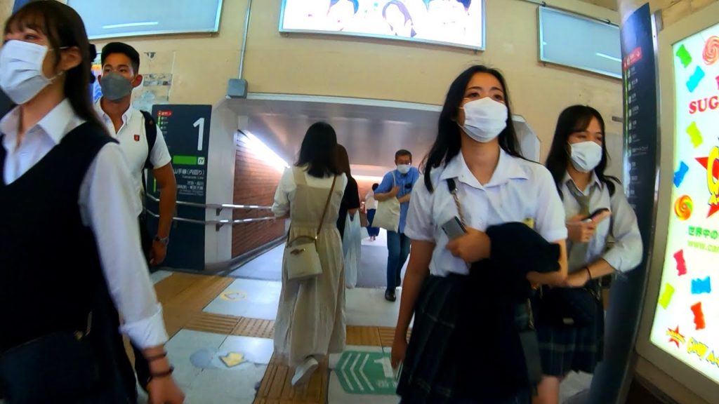【休日混雑!】山手線、原宿駅構内を散策!(Japan Walking around Harajuku Station) 【休日混雑!】山手線、原宿駅構内を散策!(Japan Walking around Harajuku Station)