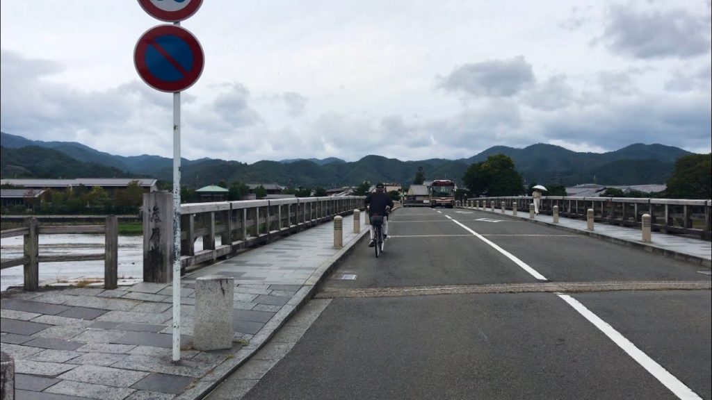 台風16号の影響で曇り空の京都嵐山Kyoto Arashiyama in a cloudy sky due to typhoon No. 16 2021年10月1日