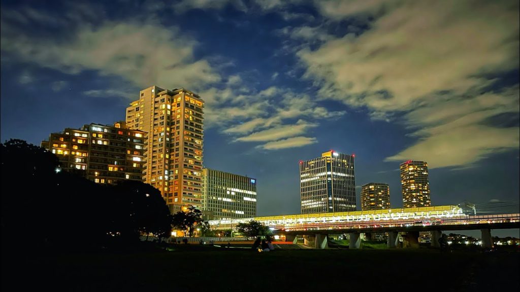 Live Tokyo Evening Sitting Down by the River Stream