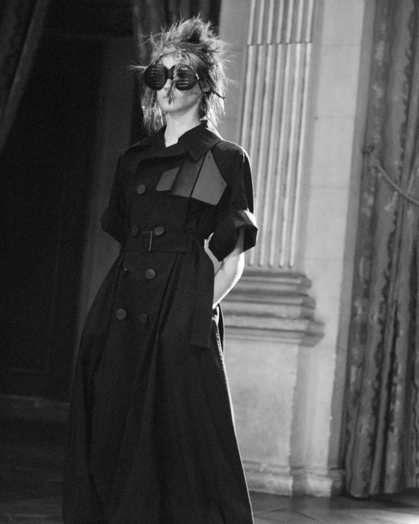 Yohji Yamamoto Spring/Summer 2022 show 

Photo by @elise_toide 

Hair by @eugene...