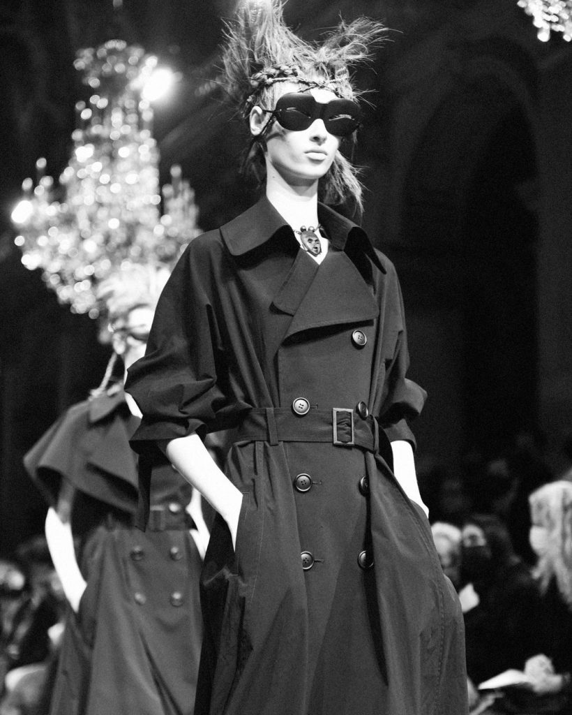 Yohji Yamamoto Spring/Summer 2022 show  Photo by @elise_toide  Hair by @eugene...