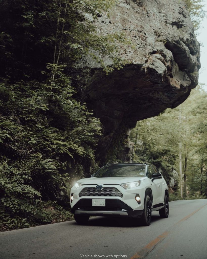 Ready to take the scenic route, thanks to the 6-speed automatic transmissions fr...