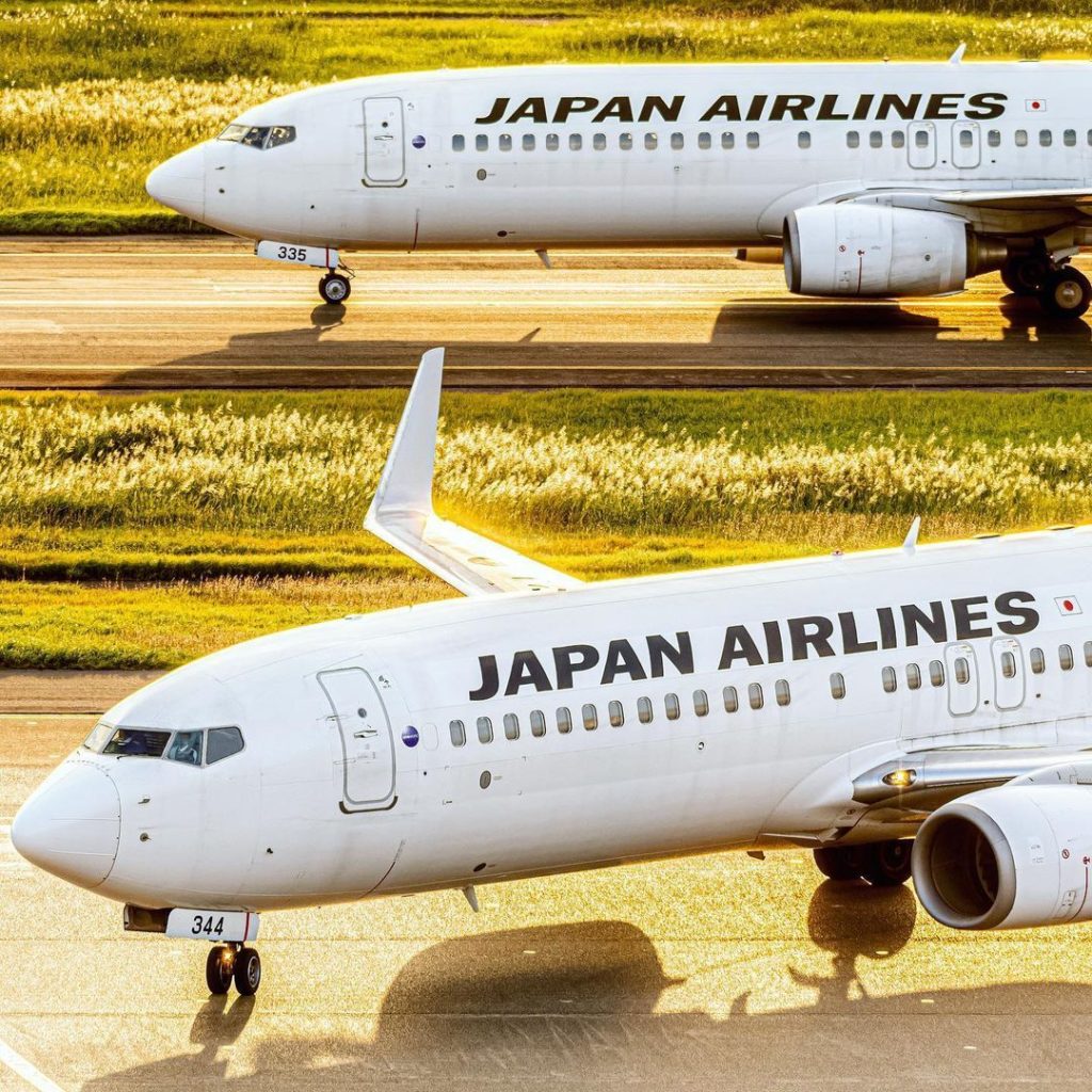 Japan Airline: .
兄弟のように並ぶ #ボーイング737
ウィングレットで挨拶しているように見えませんか
#UncommonOctober
Two Boeing 737s … .
兄弟のように並ぶ #ボーイング737
ウィングレットで挨拶しているように見えませんか
#UncommonOctober
Two Boeing 737s ...