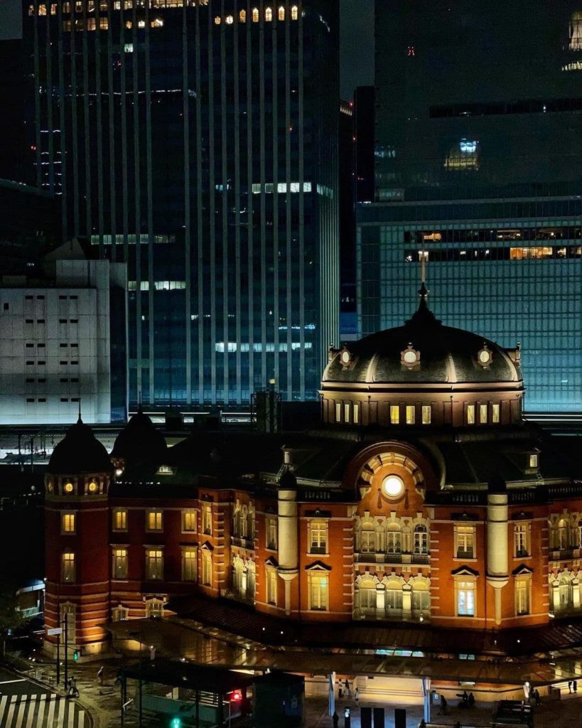 10 glimpses of Tokyo after dark  

Tokyo Station: @dddddavide
Akabane, Tokyo: @m...