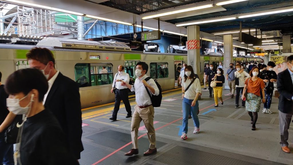 Tokyo Train Ride – JR Yamanote Line 山手線 E235 – Shinjuku to Shibuya – 4K 60 FPS Tokyo Train Ride - JR Yamanote Line 山手線 E235 - Shinjuku to Shibuya - 4K 60 FPS