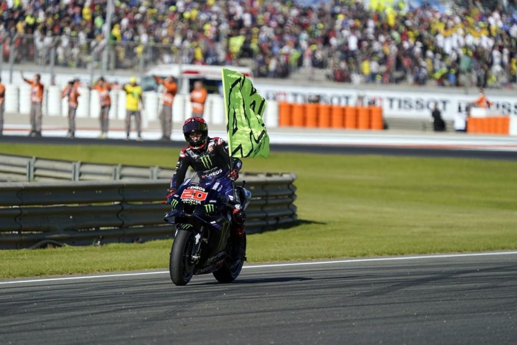 Yamaha MotoGP: @fabioquartararo20, #ValenciaGP Race Result – P5:
“To be honest, I’m satisfied… @fabioquartararo20, #ValenciaGP Race Result - P5:
"To be honest, I’m satisfied...