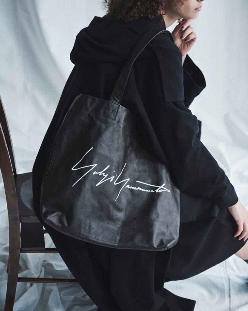 Yohji Yamamoto AOYAMA TOTE

AOYAMA Flagshipshop Exclusive Novelty Item
For mo...