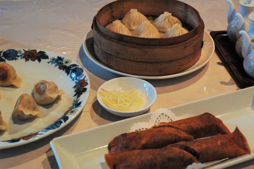 The Japan Times: The Chinese term “dim sum” either means “touching or close to the heart,” or all… The Chinese term "dim sum" either means "touching or close to the heart," or all...