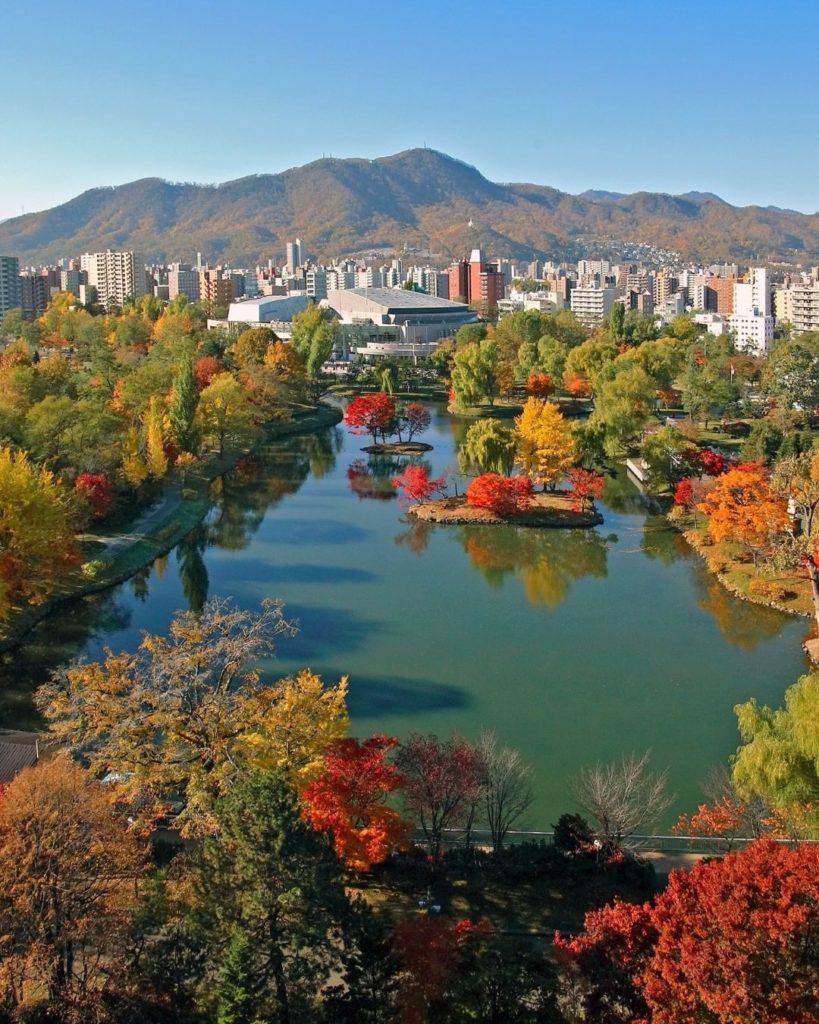 Visit Japan: Located in downtown Sapporo, Nakajima Park is a nature-rich urban oasis and the … Located in downtown Sapporo, Nakajima Park is a nature-rich urban oasis and the ...