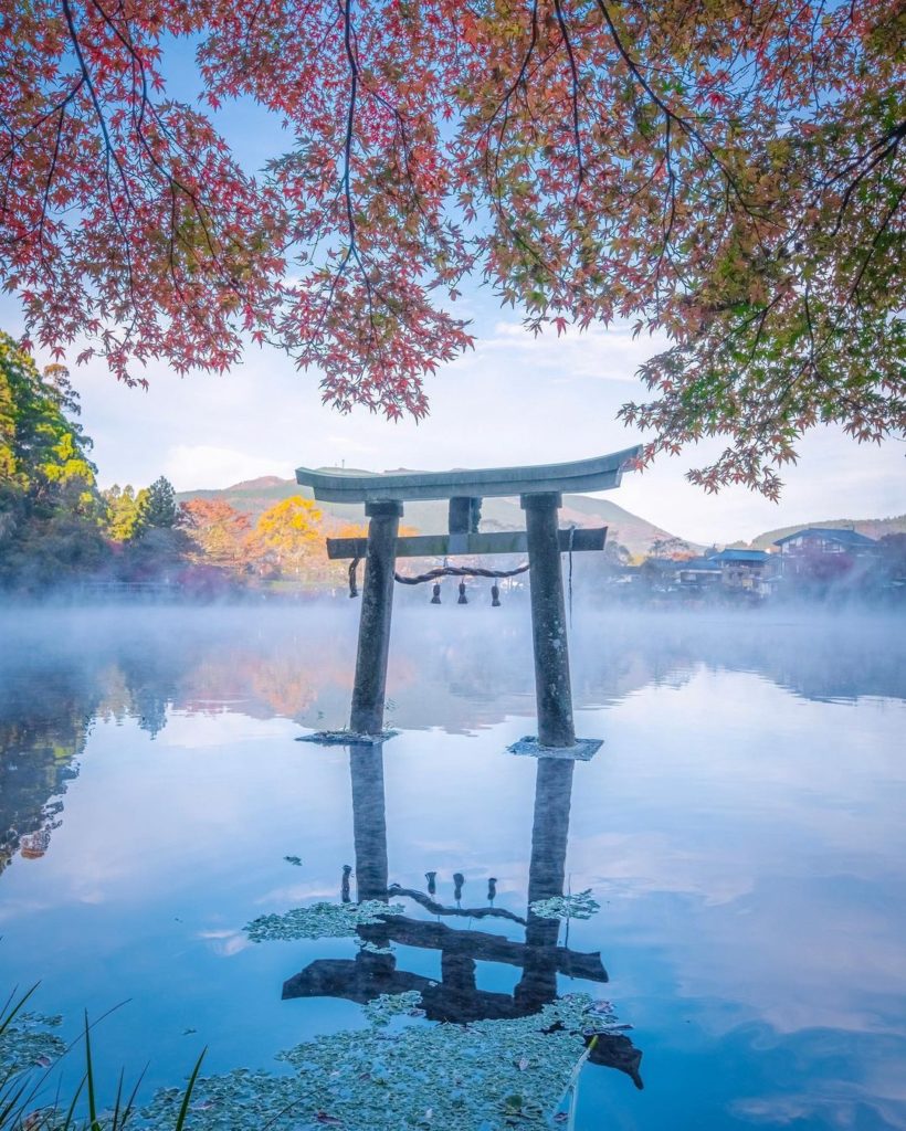 Visit Japan: Autumn, we’re well and truly fallin’ for you!  If anyone’s looking for us, we’l… Autumn, we're well and truly fallin' for you!  If anyone's looking for us, we'l...