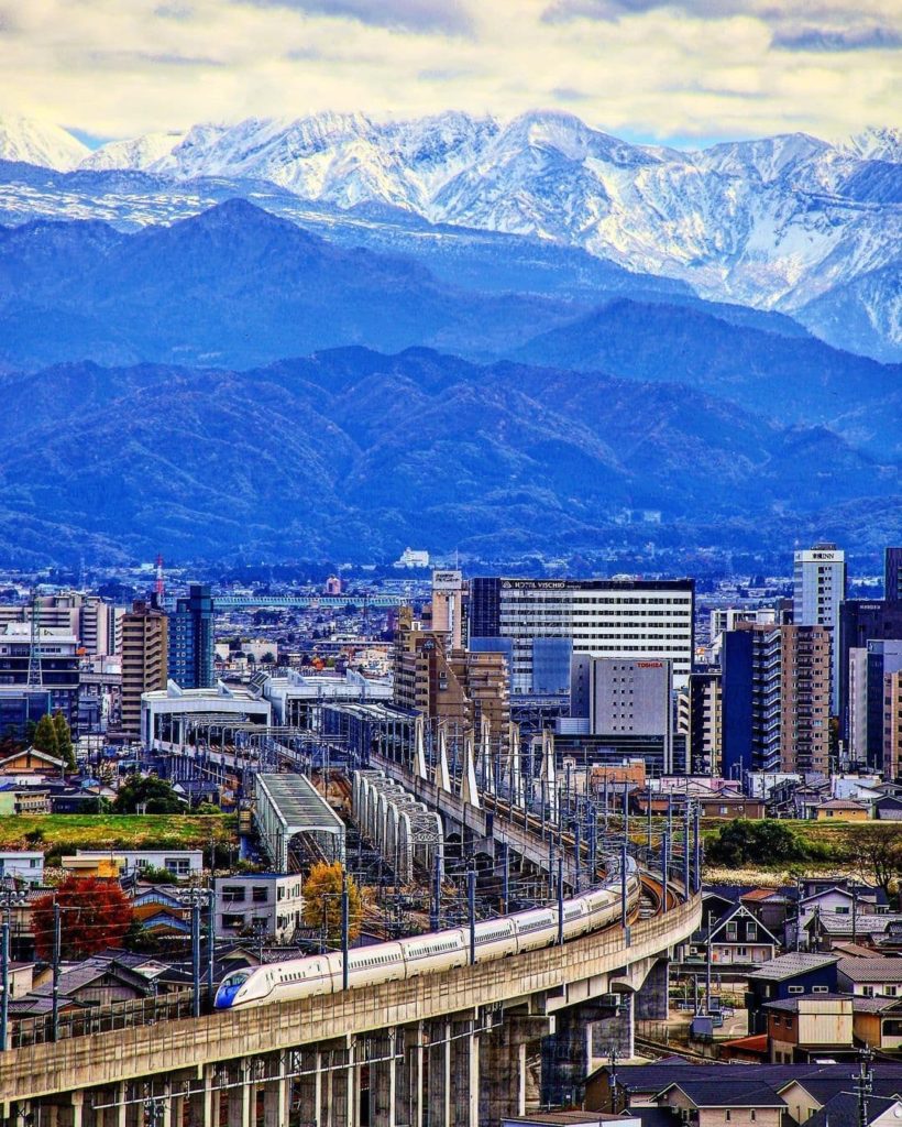 Chokeiji Temple is situated on Mount Kureha in Toyama City, and it's home to ove...