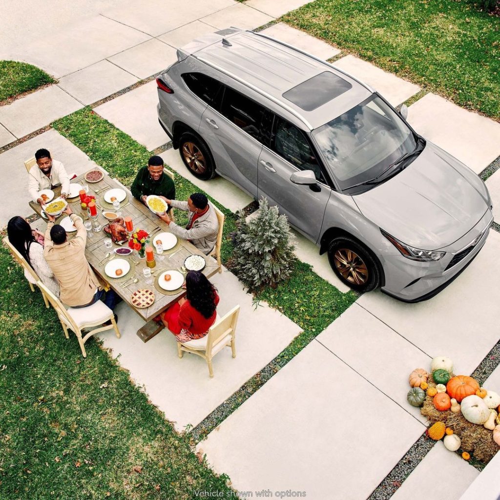 Enough seating for your family tree.
#Highlander #Hybrid Bronze Edition #LetsGoP...