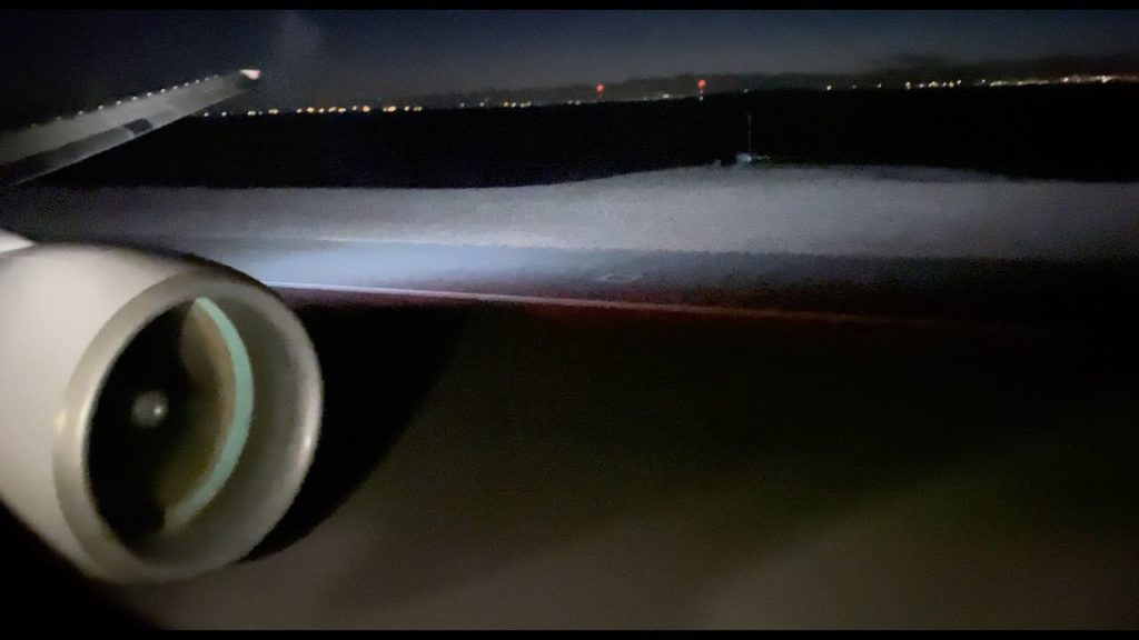 [4K] PW4000 Spool Up & Winter Takeoff in Denver - only days before the same engine type failed!