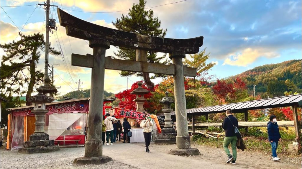 Discover Hidden Japan:  Autumn in Aomori | 青森の中野紅葉山とりんご狩り*Vẻ đẹp của Aomori, âm nhạc của Bích Phương