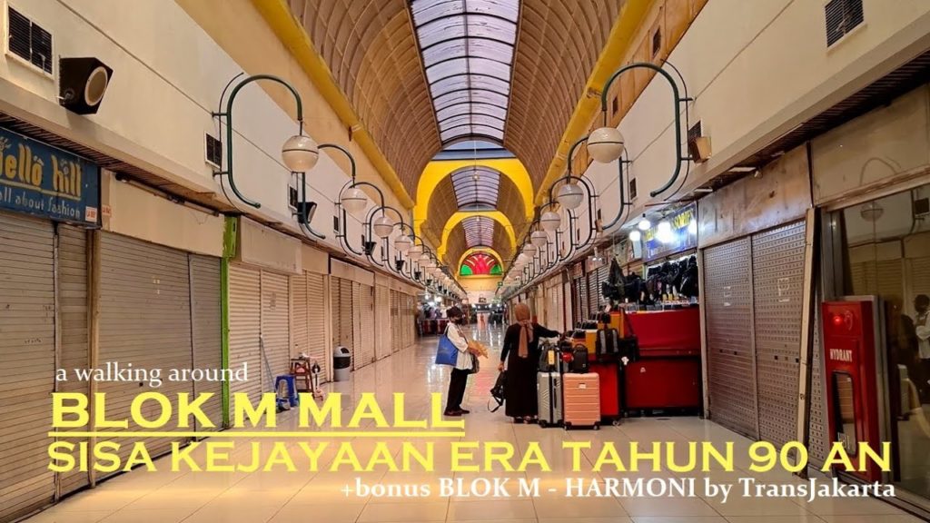 Walking Around Blok M Mall connected Terminal Blok M & go to Harmoni Central Busway by Trans Jakarta