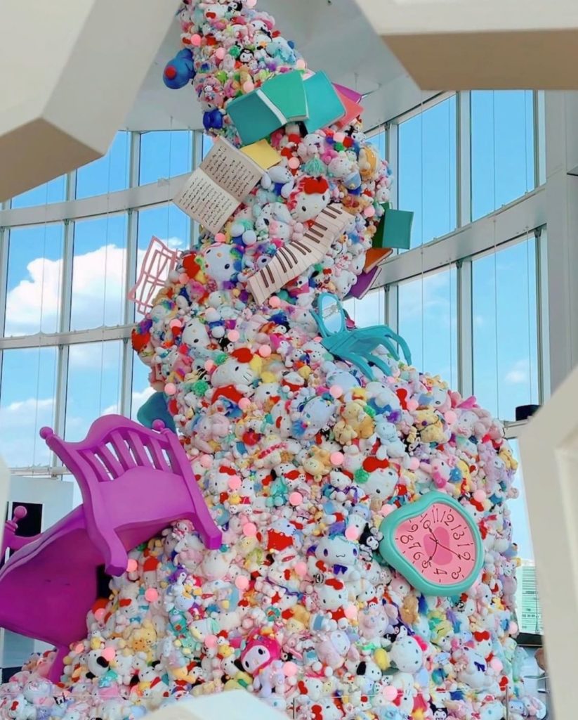 Visit Japan: This quirky and kawaii (cute) work of art is titled ‘Unforgettable Tower’ and wa… This quirky and kawaii (cute) work of art is titled 'Unforgettable Tower' and wa...