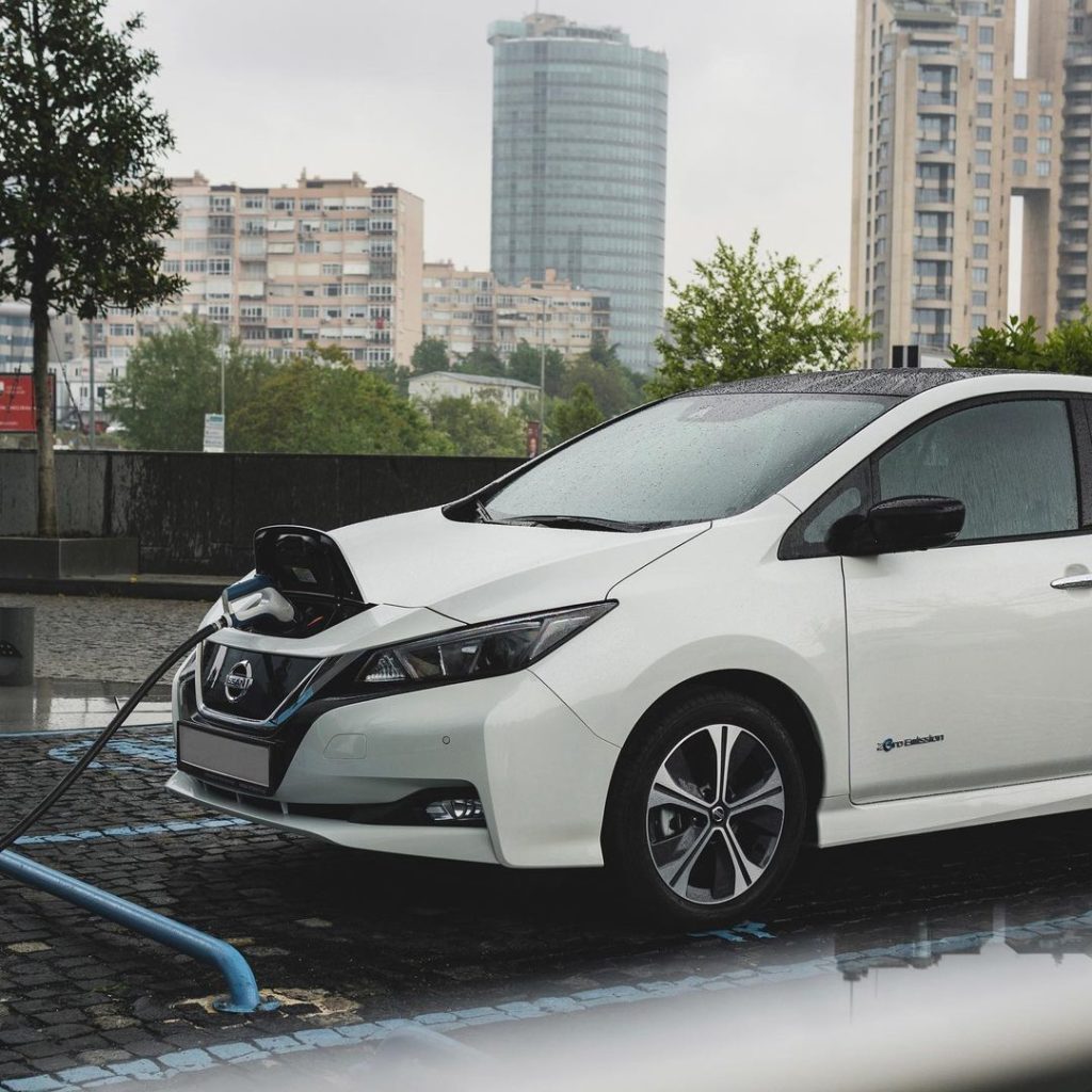 The future of driving #NissanIntelligentMobility #LEAF #NissanLEAF #Nissan
: @bu...