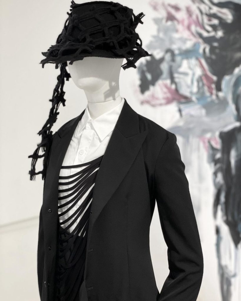 Our Paris stores will be open this Sunday, 19th of December from 11:00am to 6:30...