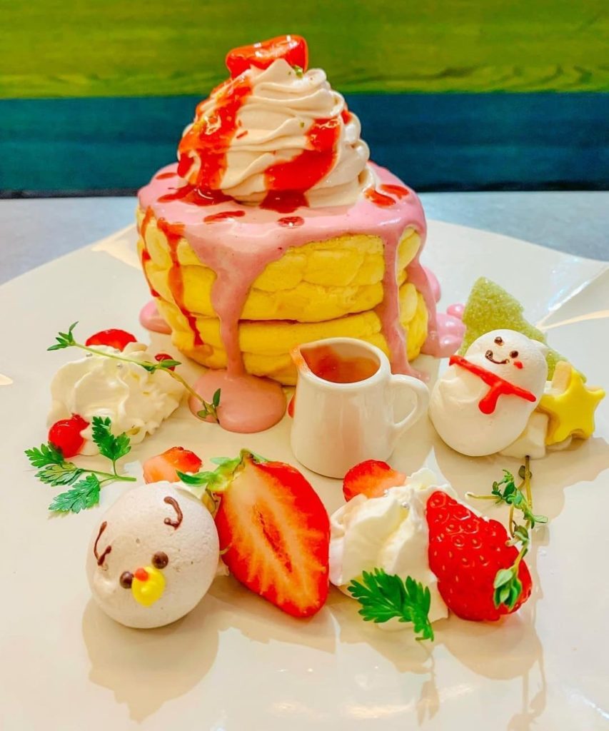 Japan Travel: Although Christmas isn’t an official holiday here in Japan, there are still plen… Although Christmas isn’t an official holiday here in Japan, there are still plen...