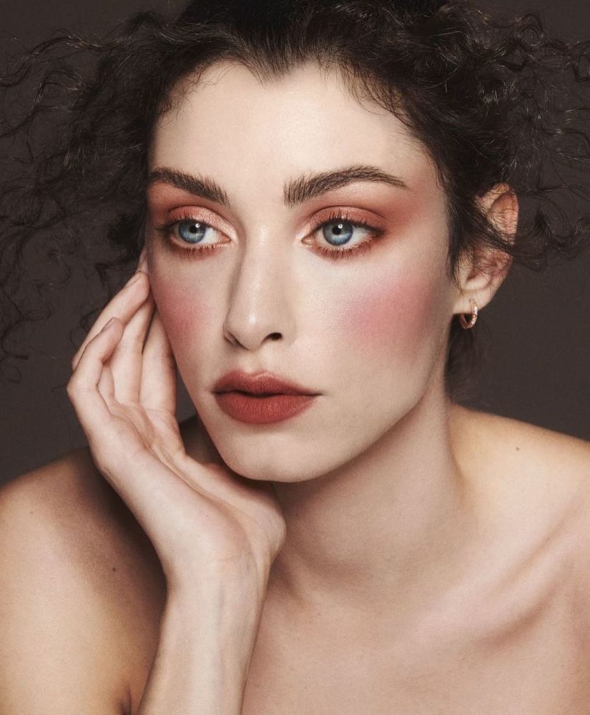 Warm up winter skin with a fireside flush. @carlowilliamrossi breaks down the pr...