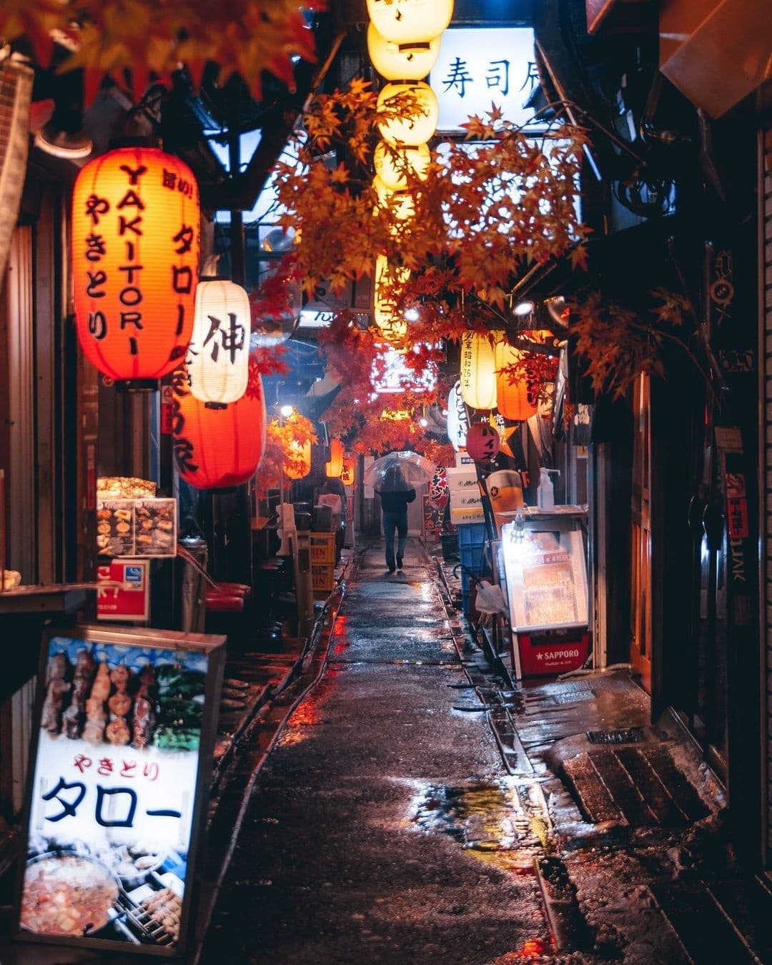 Japan Travel: Shinjuku by night : All photos by @_szunaa - #Shinjuku, # ...