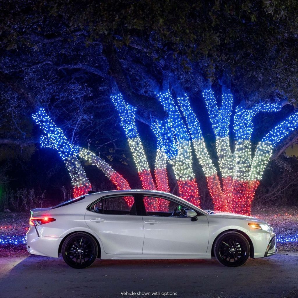 Lights, #Camry, and that's a wrap!  #HappyHolidays #LetsGoPlaces...