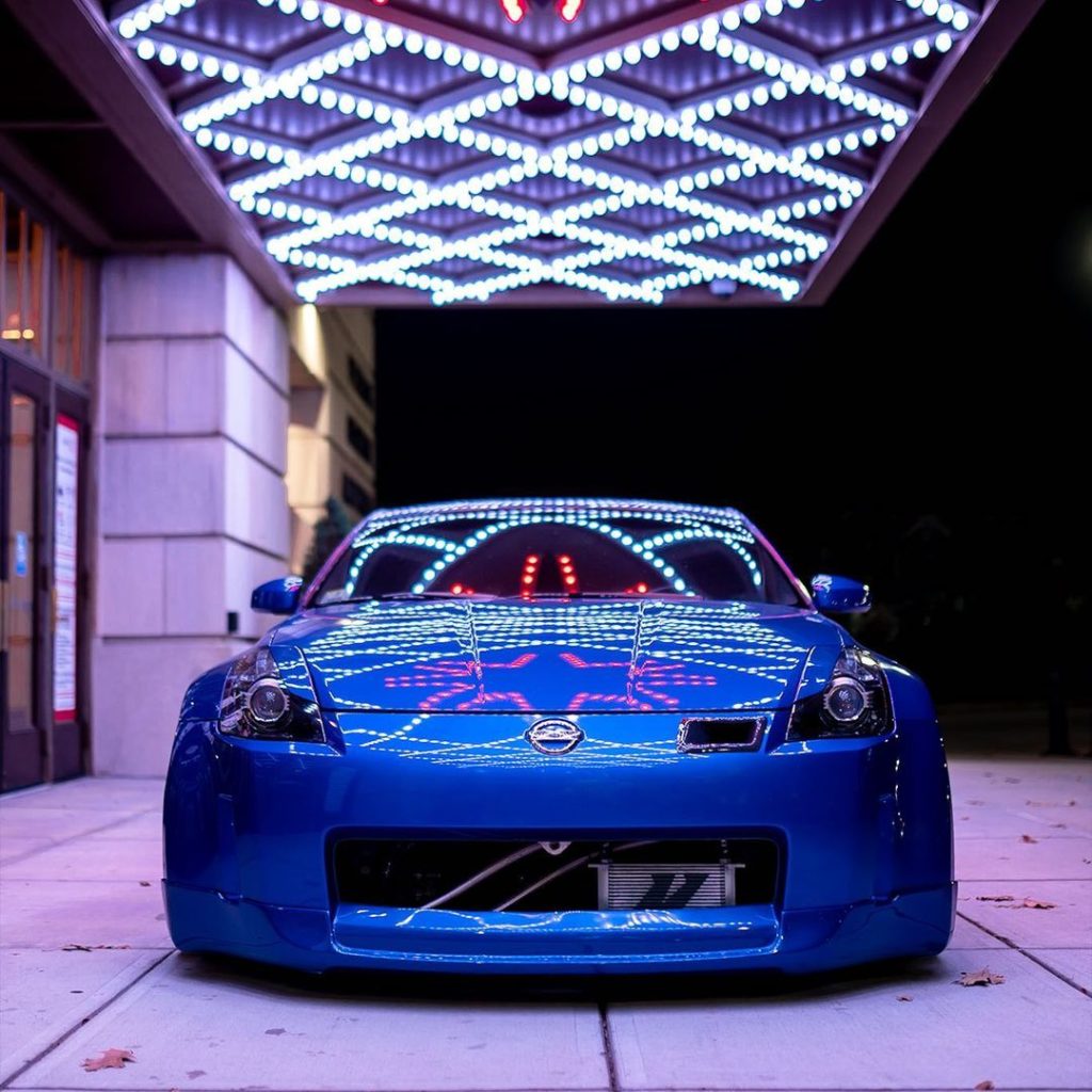 We can still feel festive until New Years, right? #Nissan350Z #350z #Nissan
: @h...
