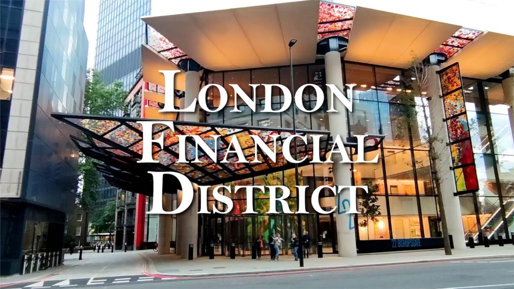 London financial district walk around Moorgate during summer 2021
