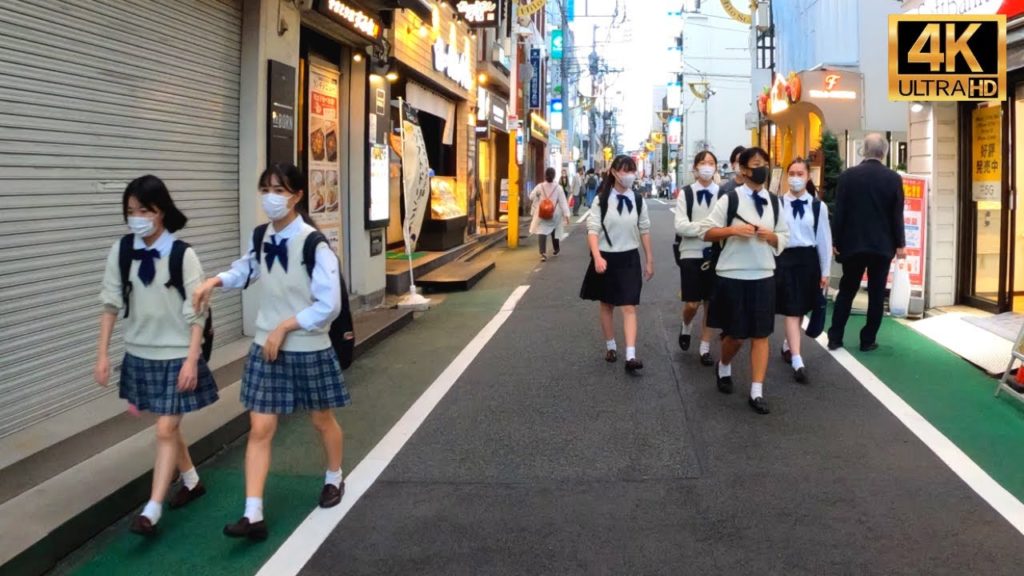 Tokyo is filled with Japanese high school girl. | Walk Japan 2021［4K］