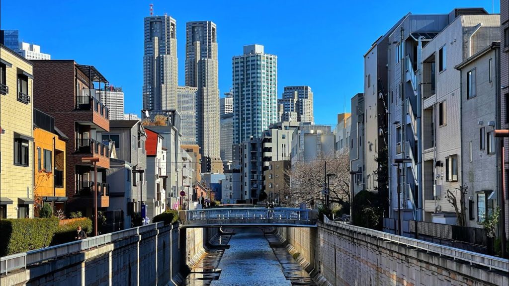 Live Tokyo Walk - Marunouchi Line Pt.5 - Shinjuku to Honancho