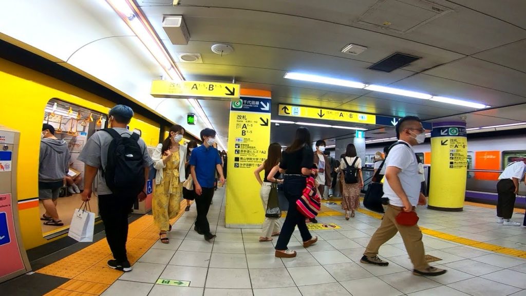 【休日大混雑！】表参道駅構内を散策！ 東京メトロ千代田線、銀座線、半蔵門線(Japan Walking around Omote-sando Station)
