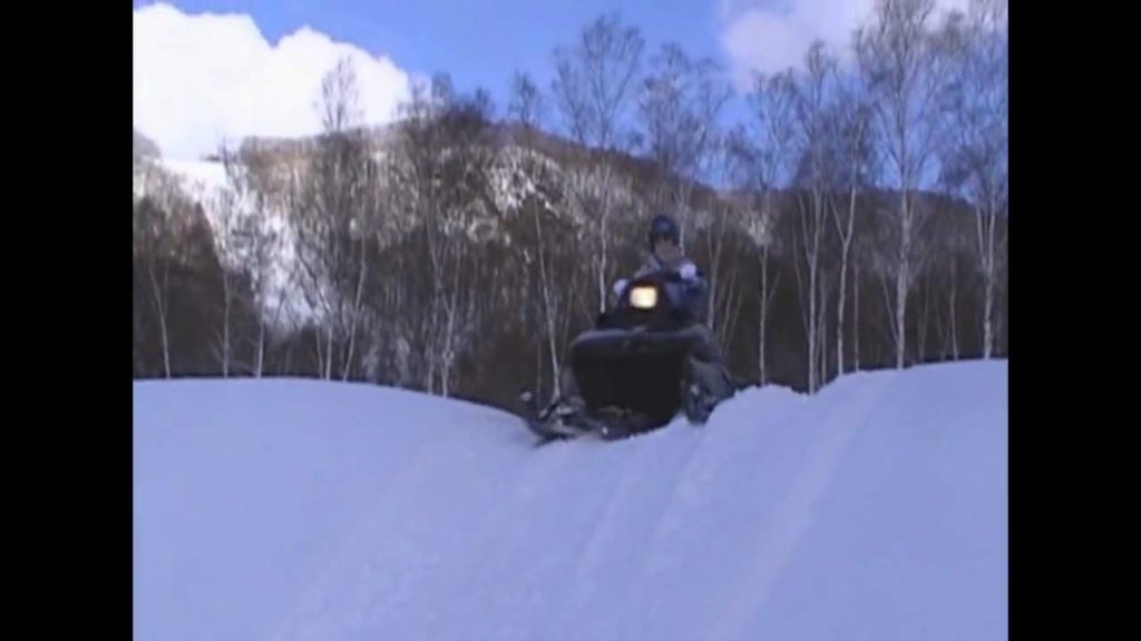 Half day snowmobile tour in Japan Gunma スノーモービル　ツアー