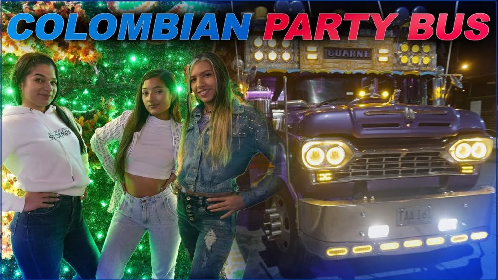 COLOMBIAN PARTY BUS (CHIVA) IN MEDELLIN // 30 Colombians & 2 Gringos COLOMBIAN PARTY BUS (CHIVA) IN MEDELLIN // 30 Colombians & 2 Gringos