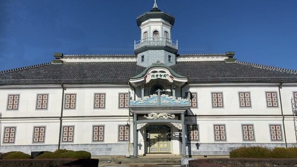 National treasure : Old Kaichi School (Japan, Nagano) [Free Video Footage] [Daily: Landscape]