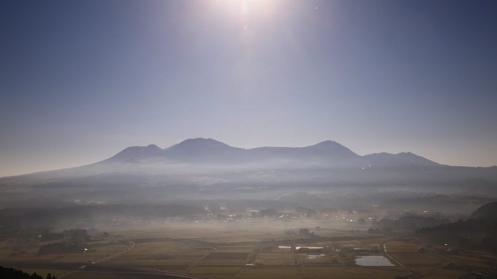 【Japan 1minute Travel KUMAMOTO Aso】 熊本 阿蘇（初秋の阿蘇の早朝風景）
