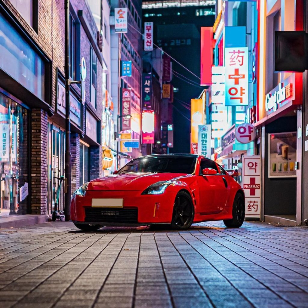 City slicker #350Z #PowerofZ #NissanZ
: @lowkey__jpg...
