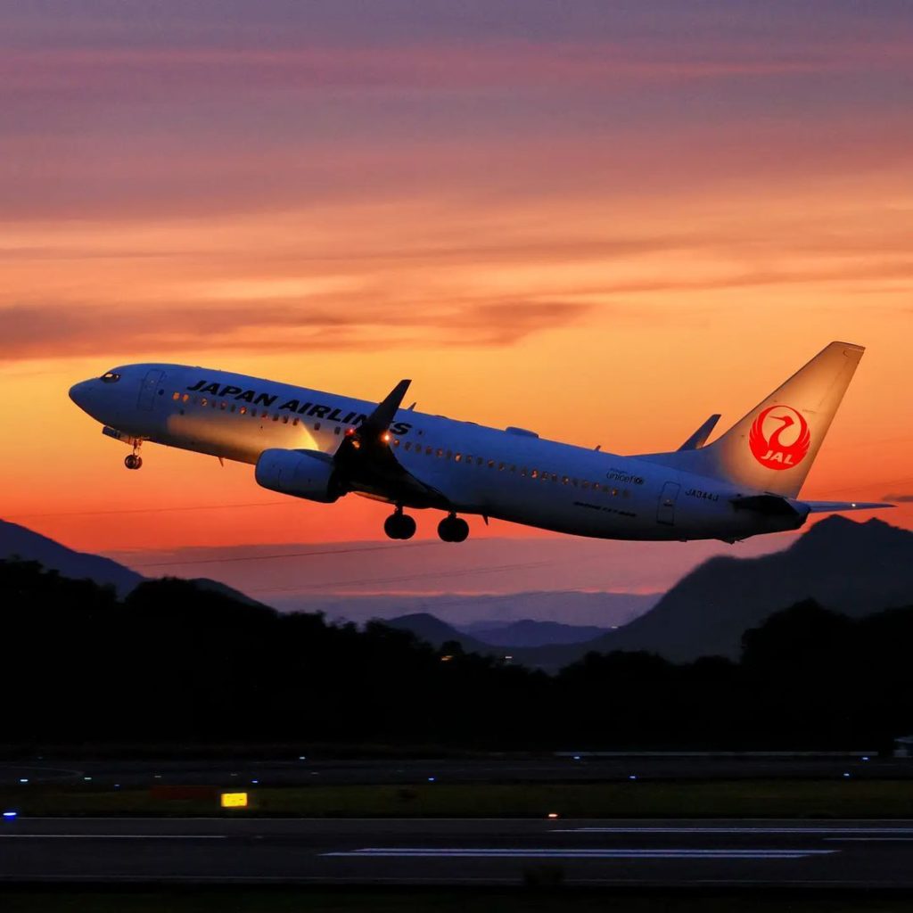 .
新年といえば何を思い浮かべますか？ 
コメントで番号を教えてください︎  1.初日の出 
2.富士山 
3.おせち料理 
#NewJourneyJanua...