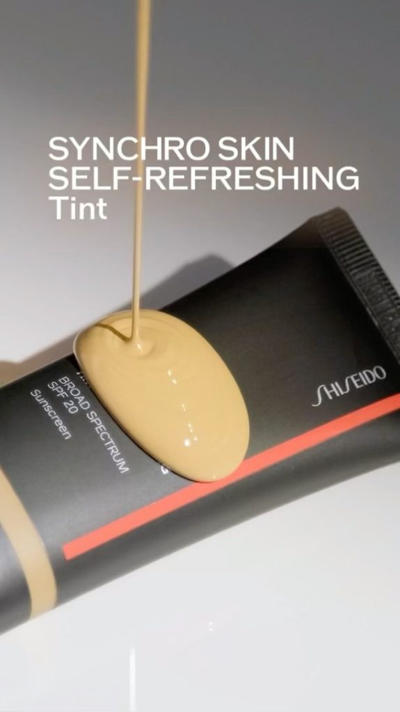 Experience makeup that feels like a moisturizer. SYNCHRO SKIN SELF-REFRESHING Ti...