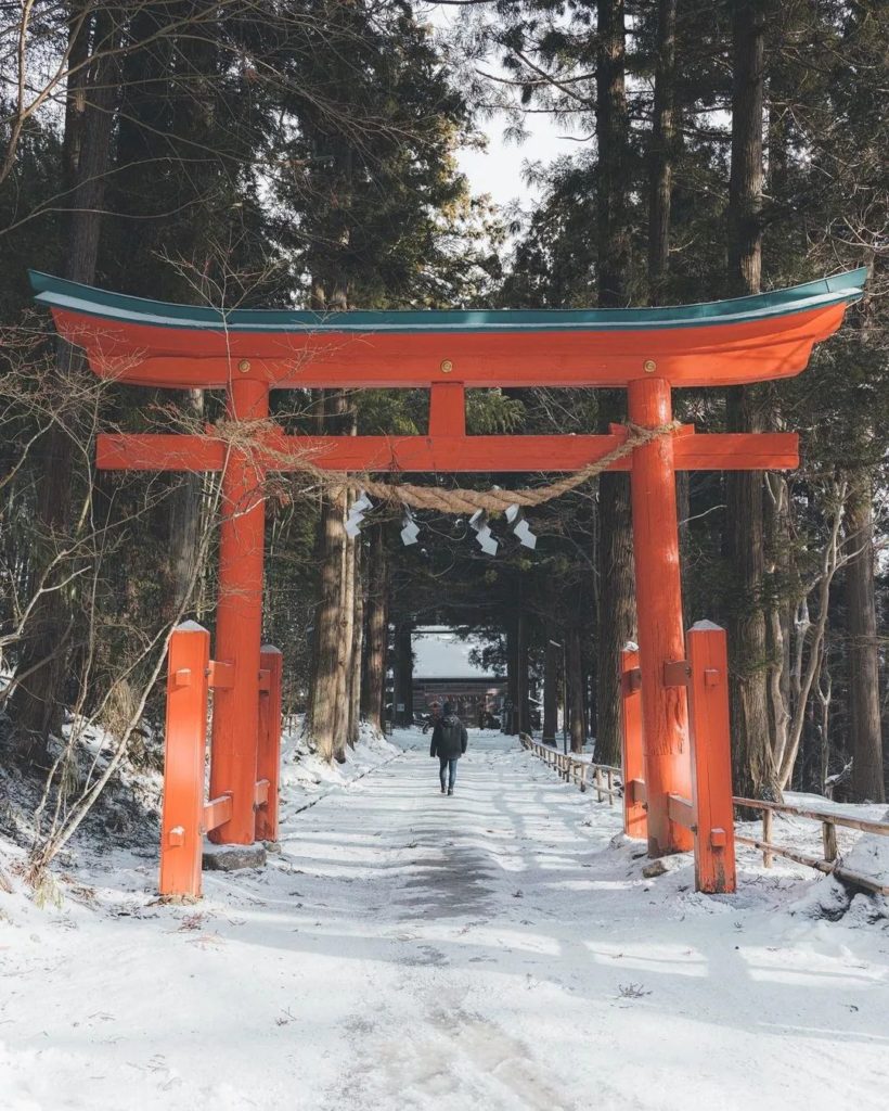 A wintery walk through Hiraizumi, Iwate Prefecture 
: @yuto_phico
-----
Hiraizu...