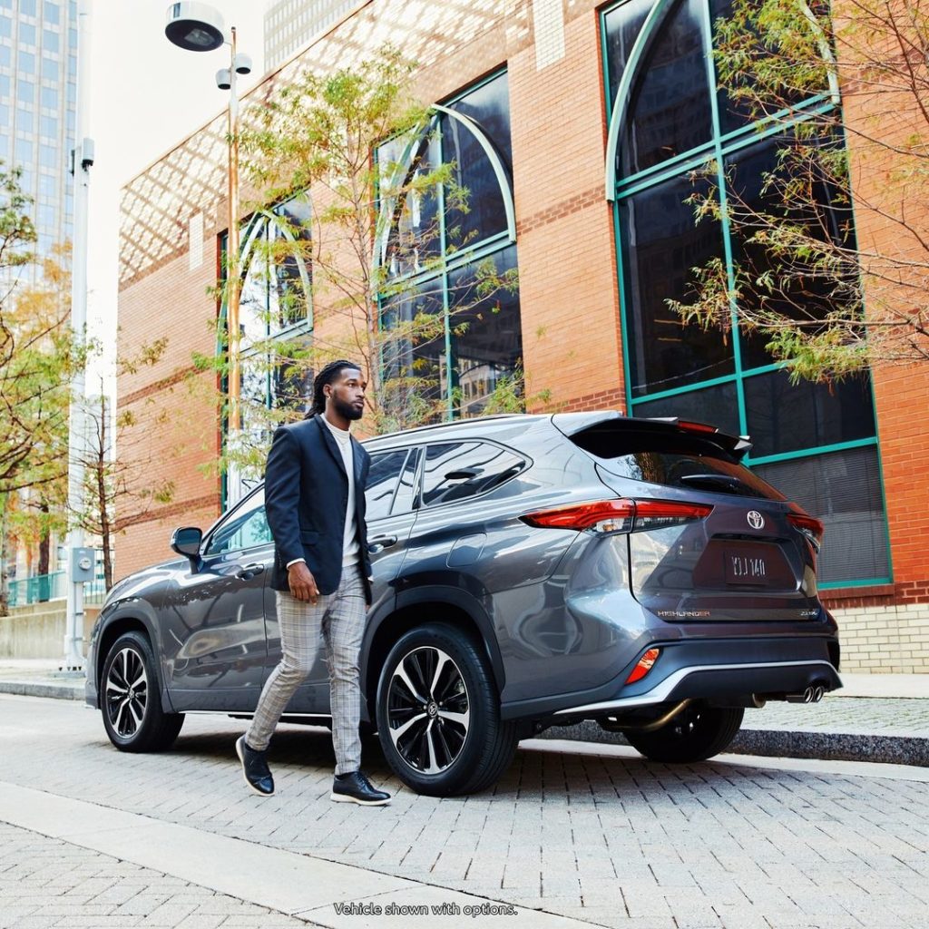 A smooth amplified arrival. #Highlander #LetsGoPlaces...